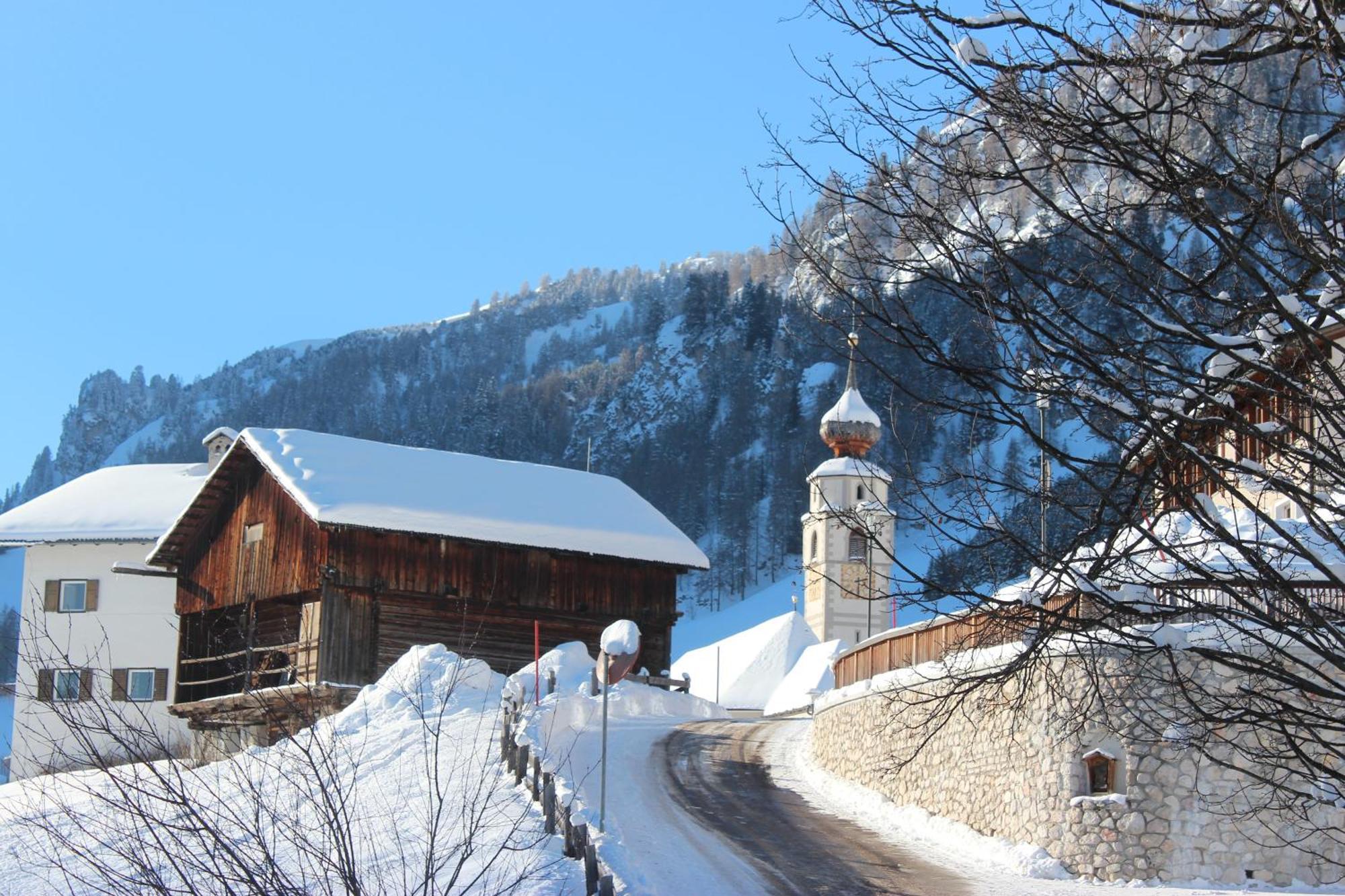 Pension Merisana Corvara In Badia Exterior foto